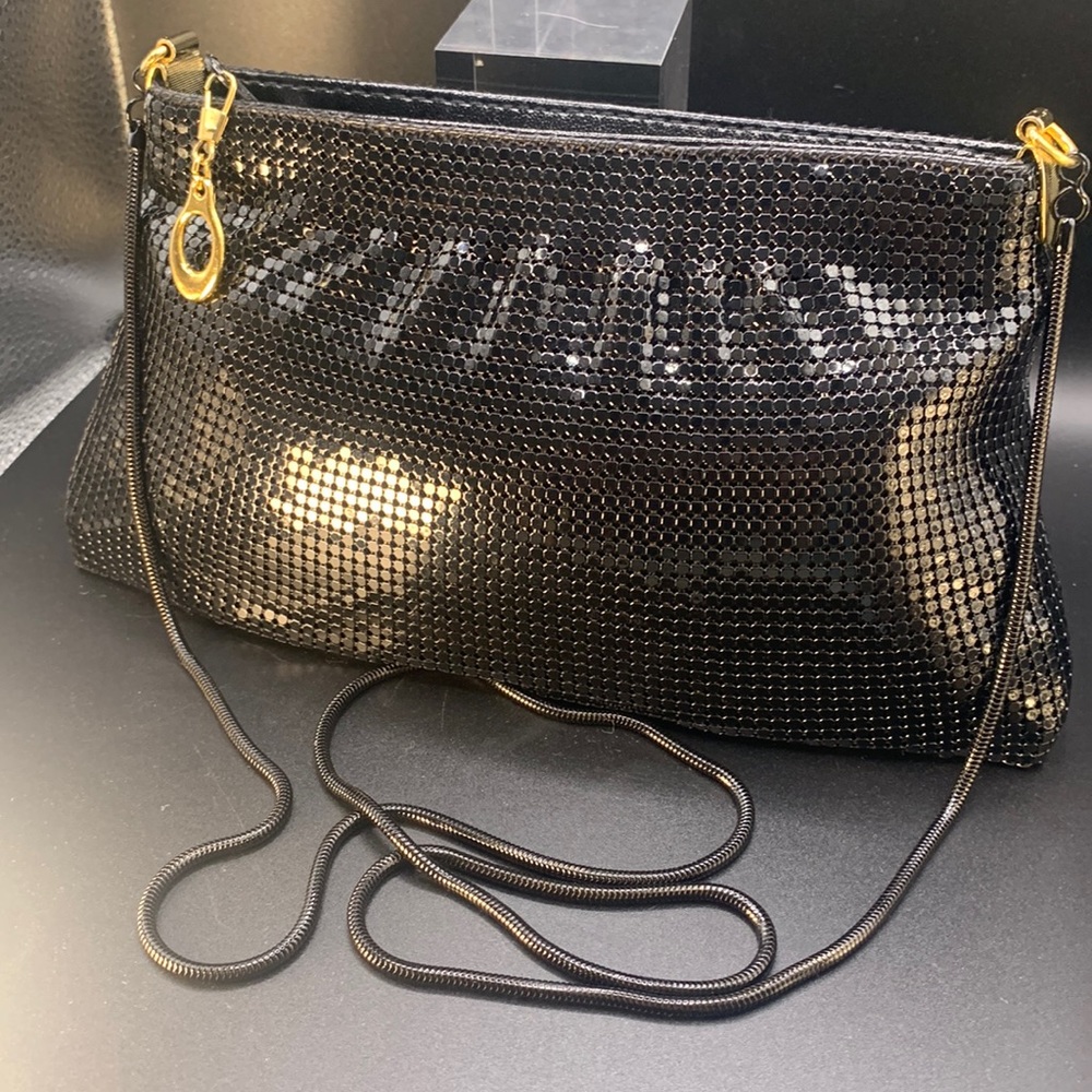 Vintage handmade sequence evening purse Hong Kong gold hardware blk snake chain